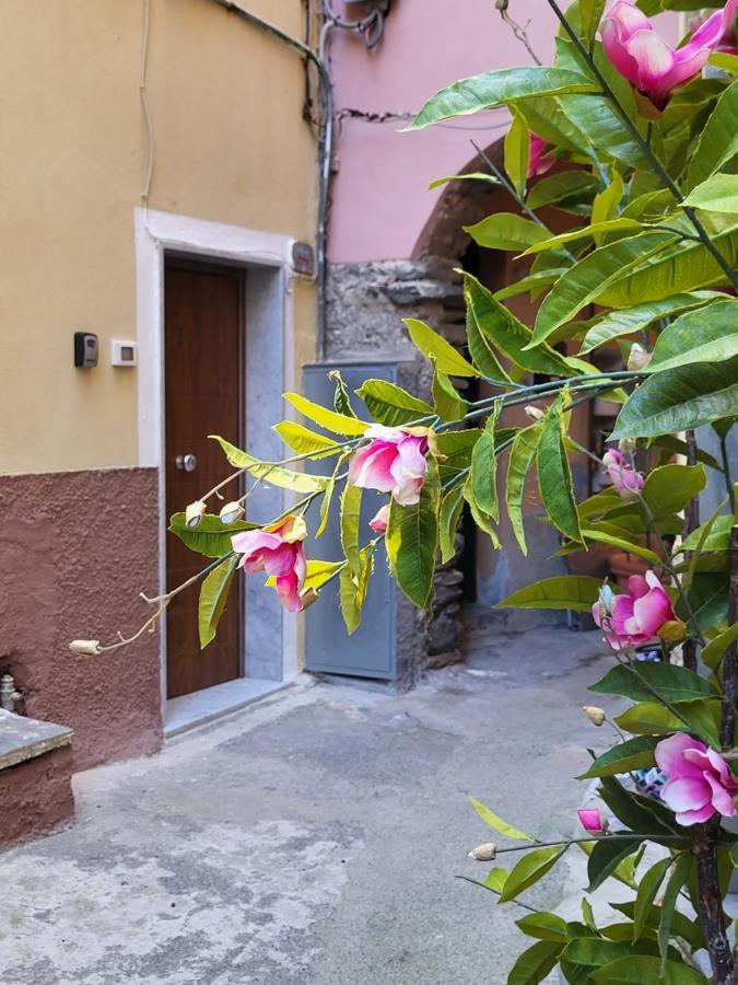 L' Onda Di Manarola Hotel ภายนอก รูปภาพ